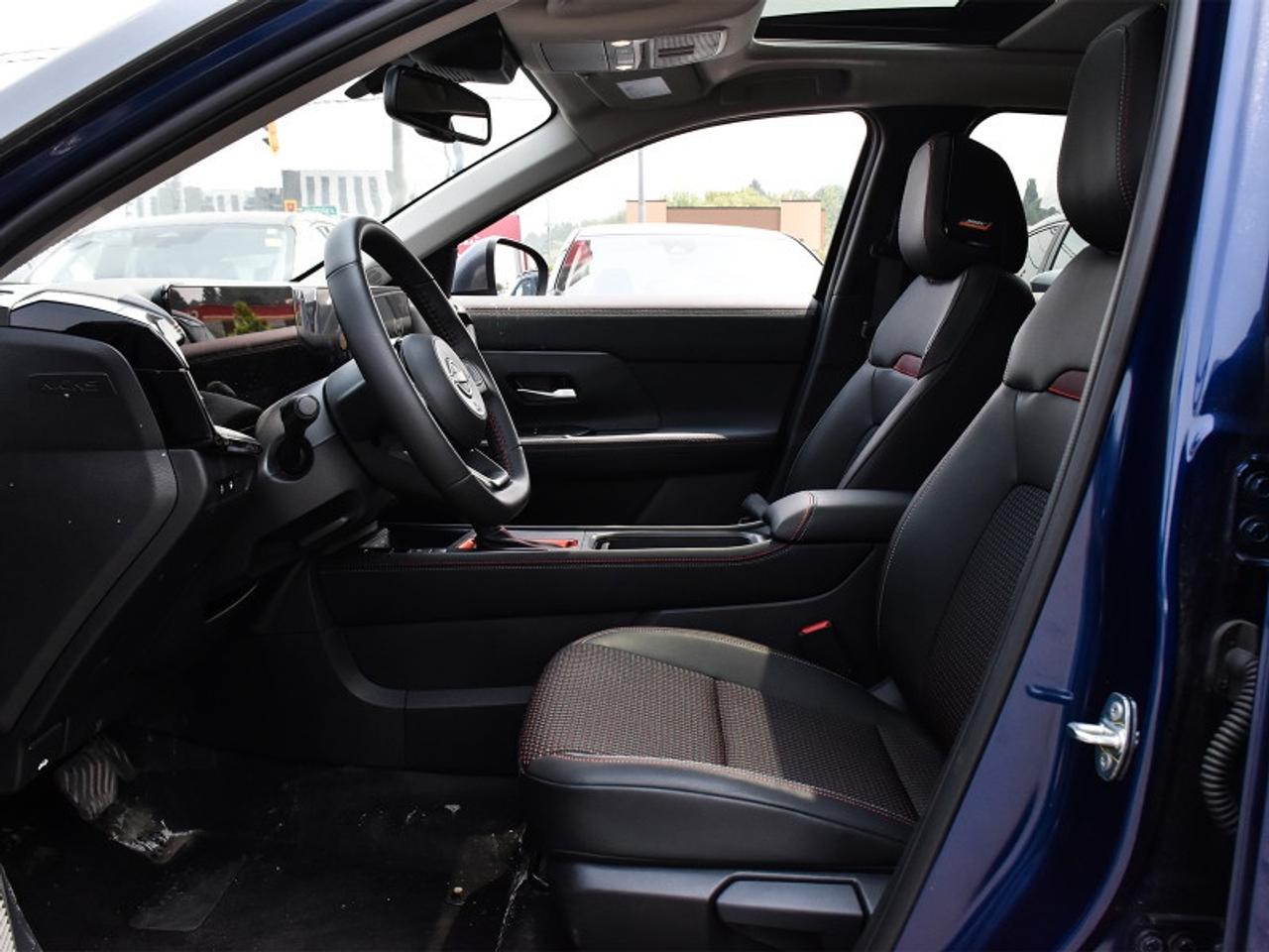2025 Nissan Kicks SR Premium   Leather Trim   Pano Roof   360 Camera Photo