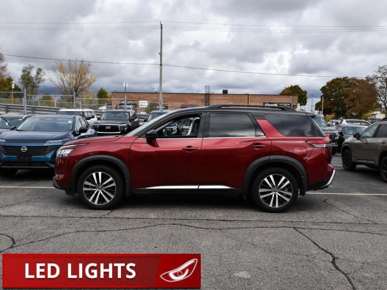 2024 Nissan Pathfinder Platinum   Leather    Panoroof   Nav   Adaptive Cr Photo2