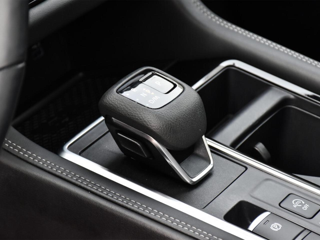 2024 Nissan Pathfinder Platinum   Leather    Panoroof   Nav   Adaptive Cr Photo