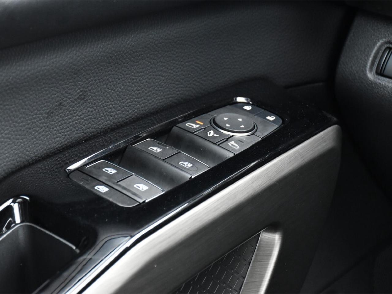 2024 Nissan Pathfinder Platinum   Leather    Panoroof   Nav   Adaptive Cr Photo