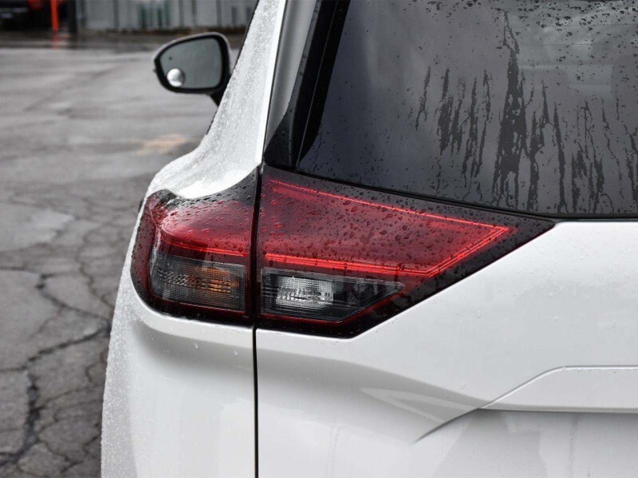 2024 Nissan Rogue S AWD   Heated Seats & Steering Wheel   Mobile Hot Photo