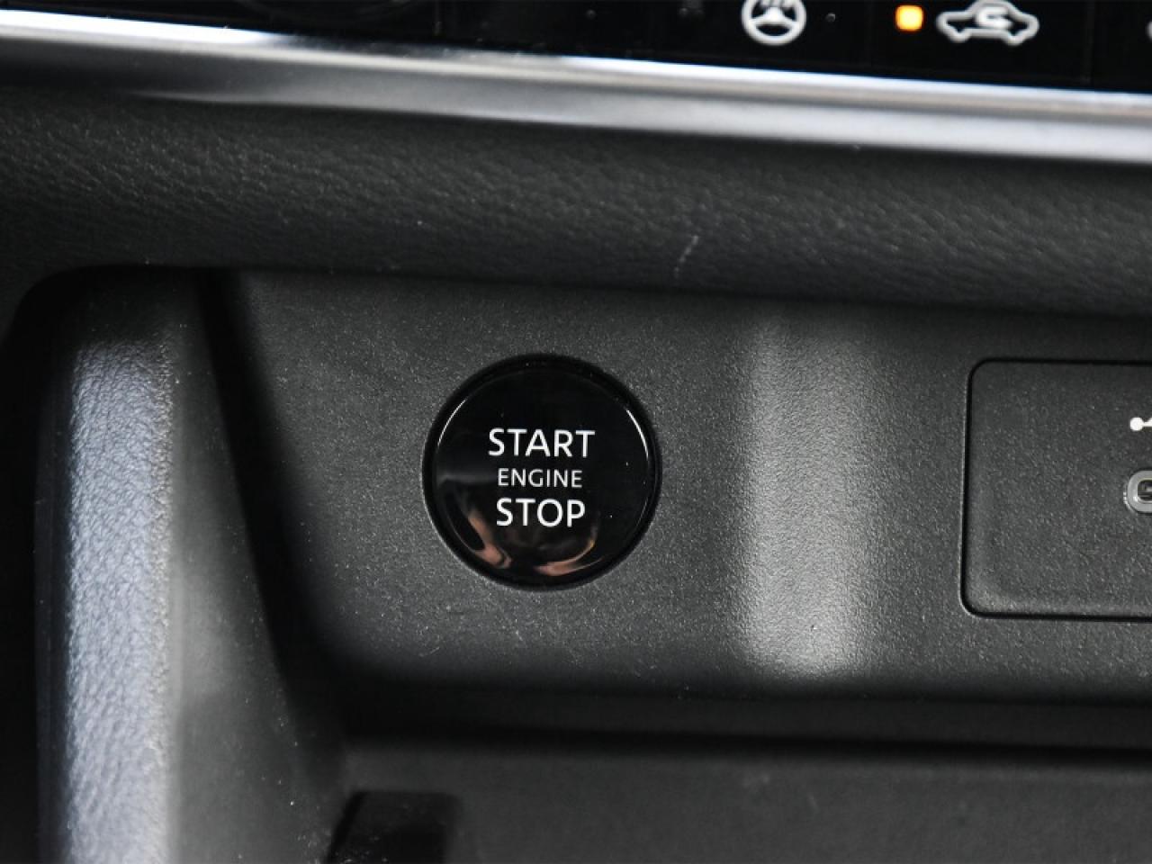 2024 Nissan Rogue S AWD   Heated Seats & Steering Wheel   Mobile Hot Photo