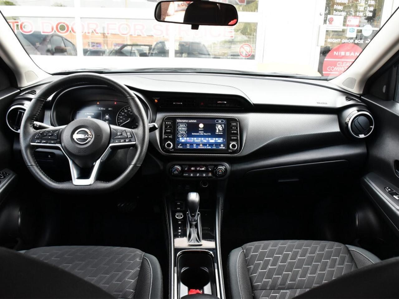 2023 Nissan Kicks SV   CarPlay   Android Auto   Remote Start   Heate Photo