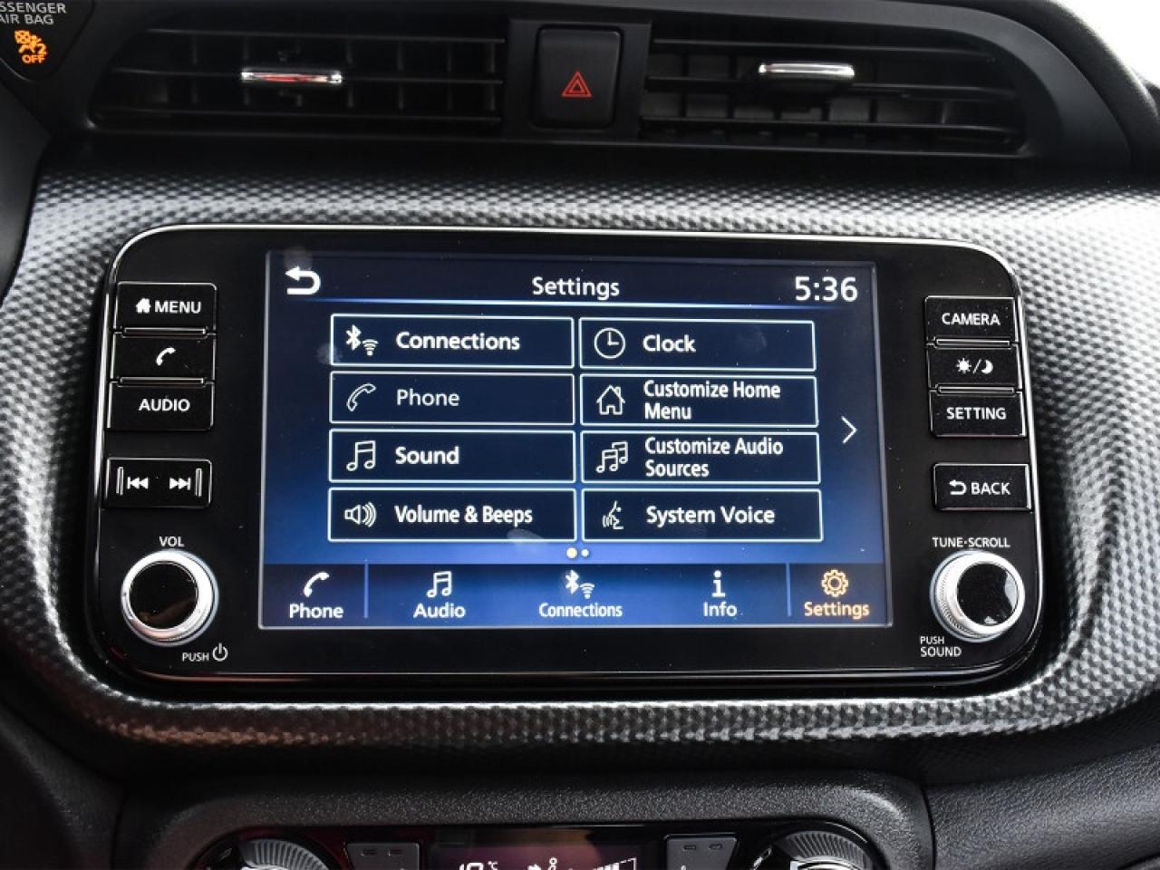 2023 Nissan Kicks SV   CarPlay   Android Auto   Remote Start   Heate Photo