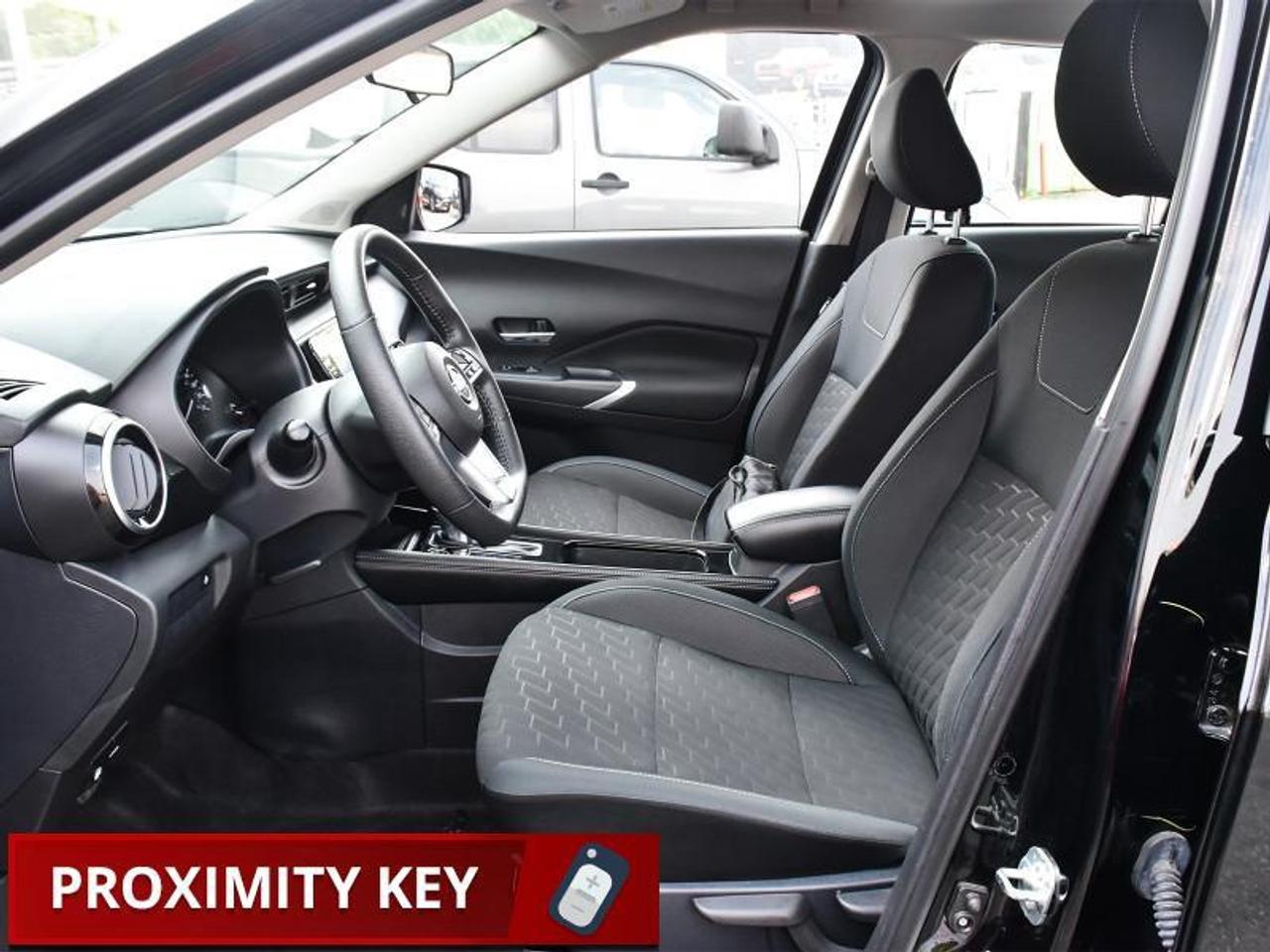2023 Nissan Kicks SV   CarPlay   Android Auto   Remote Start   Heate Photo