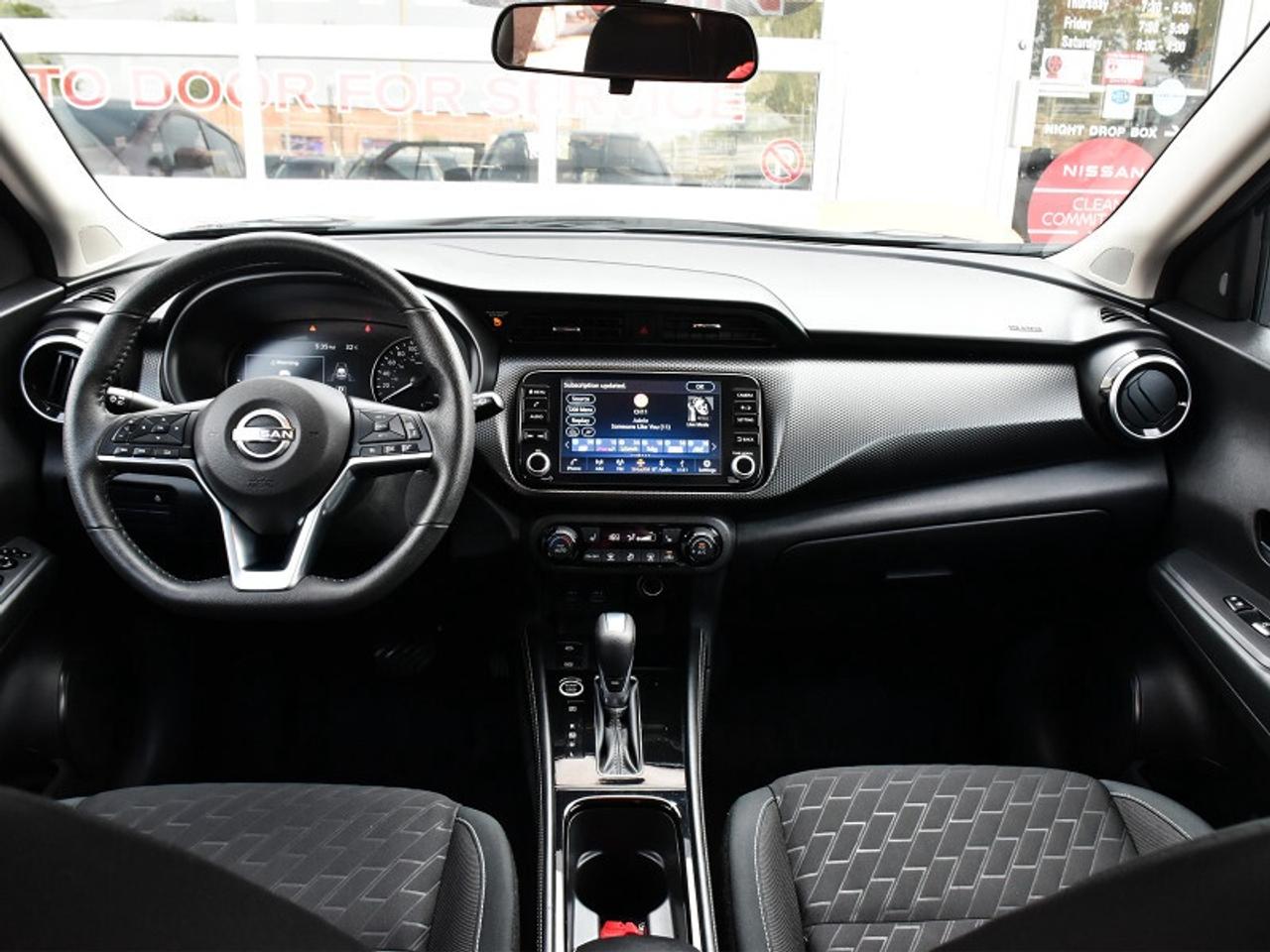 2023 Nissan Kicks SV   CarPlay   Android Auto   Remote Start   Heate Photo