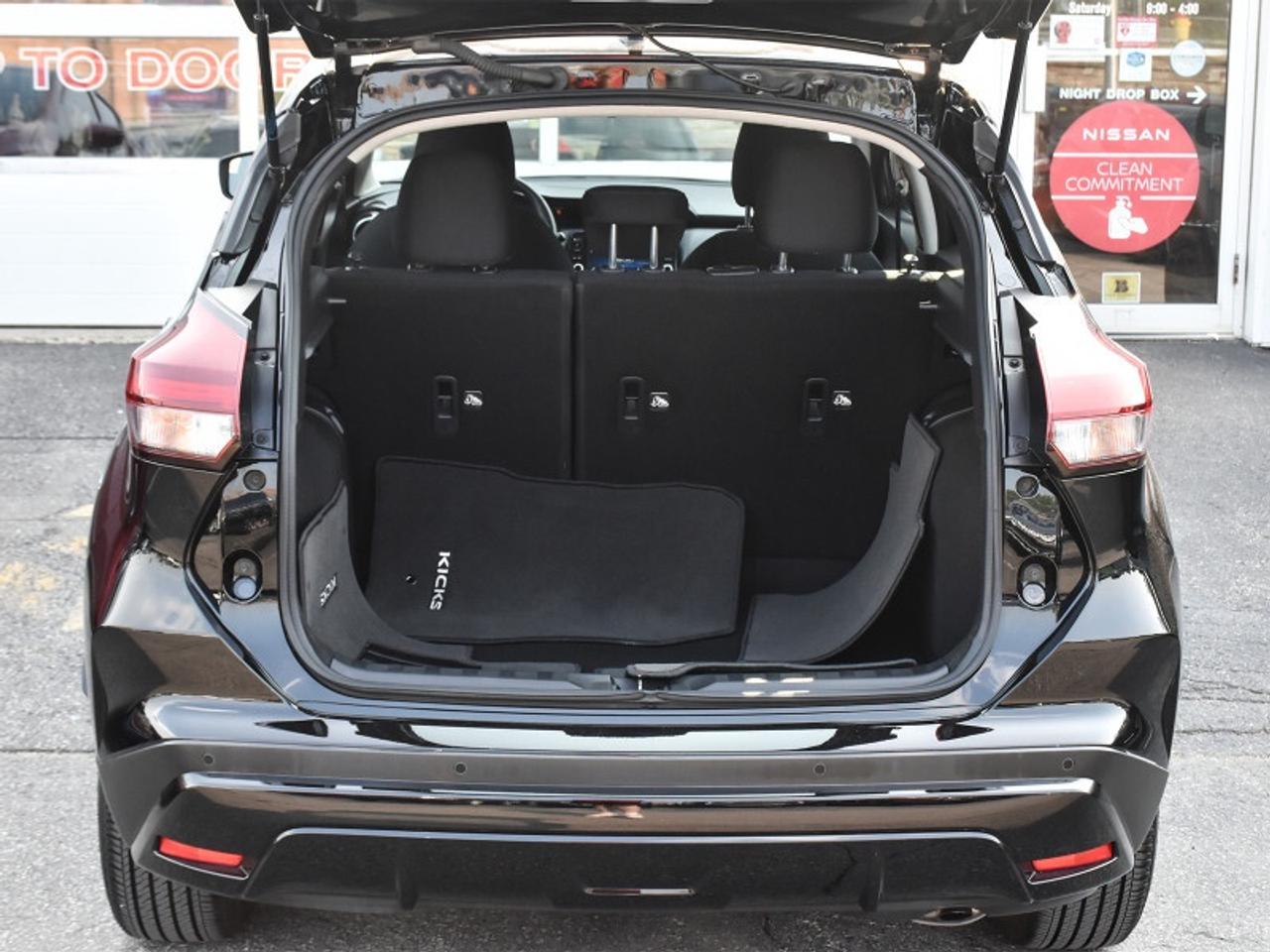 2023 Nissan Kicks SV   CarPlay   Android Auto   Remote Start   Heate Photo