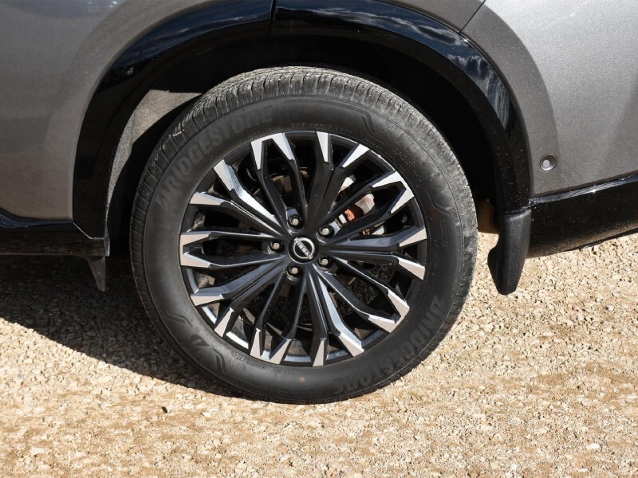 2025 Nissan Rogue Platinum  Leather   Panoroof   Nav   360 Cam   Ada Photo