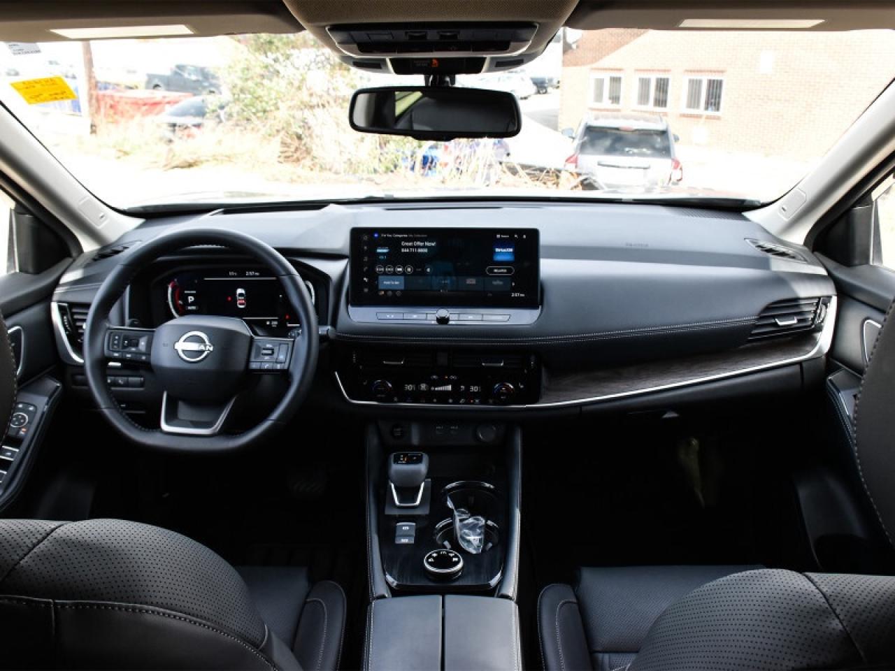 2025 Nissan Rogue Platinum  Leather   Panoroof   Nav   360 Cam   Ada Photo