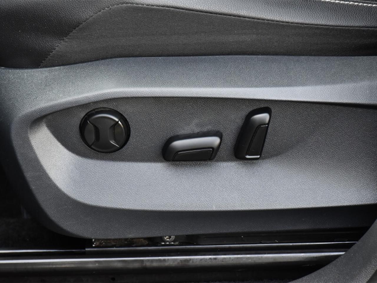 2024 Volkswagen Tiguan Comfortline 4MOTION-Leather   Heated Seats  Camera Photo