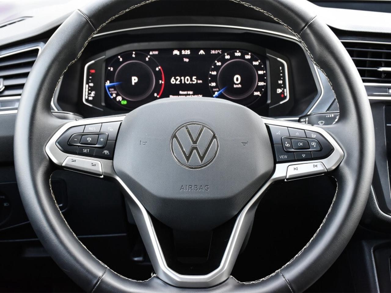 2024 Volkswagen Tiguan Comfortline 4MOTION-Leather   Heated Seats  Camera Photo