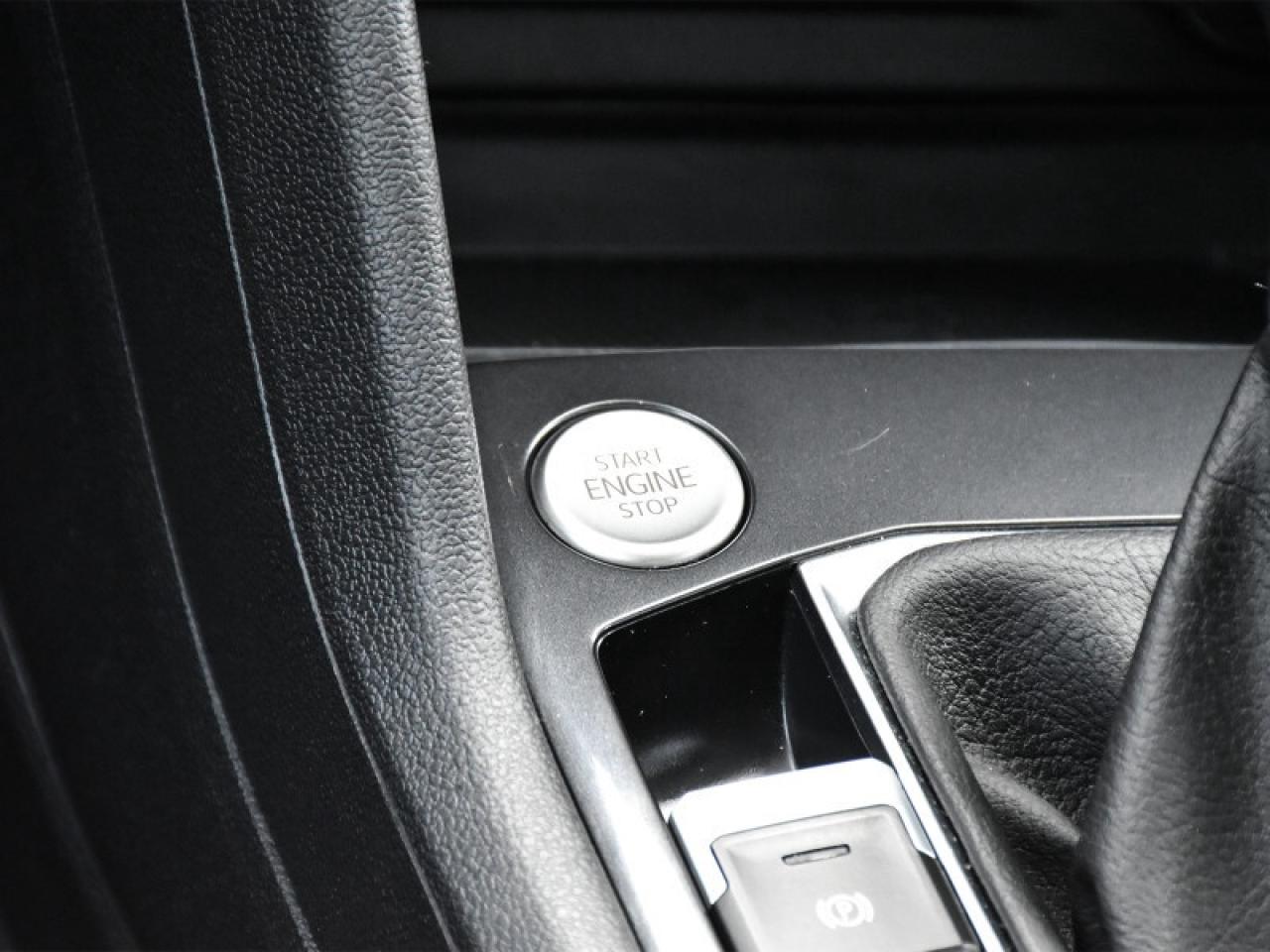 2024 Volkswagen Tiguan Comfortline 4MOTION-Leather   Heated Seats  Camera Photo