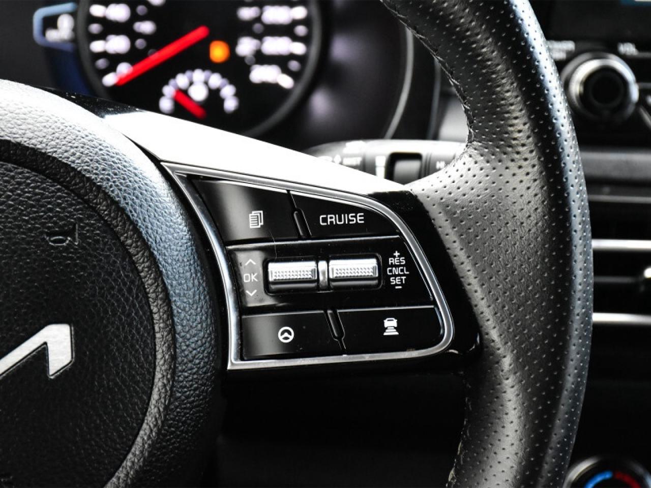 2023 Kia Seltos SX Turbo AWD-Leather  Navi  Roof  Fully Loaded! Photo