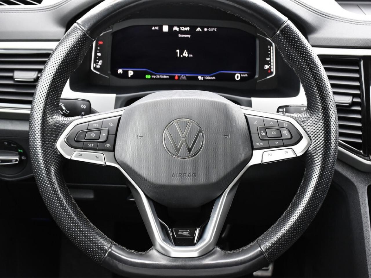 2022 Volkswagen Atlas Execline 3.6 FSI   Leather   Nav   Pano Roof   Ada Photo