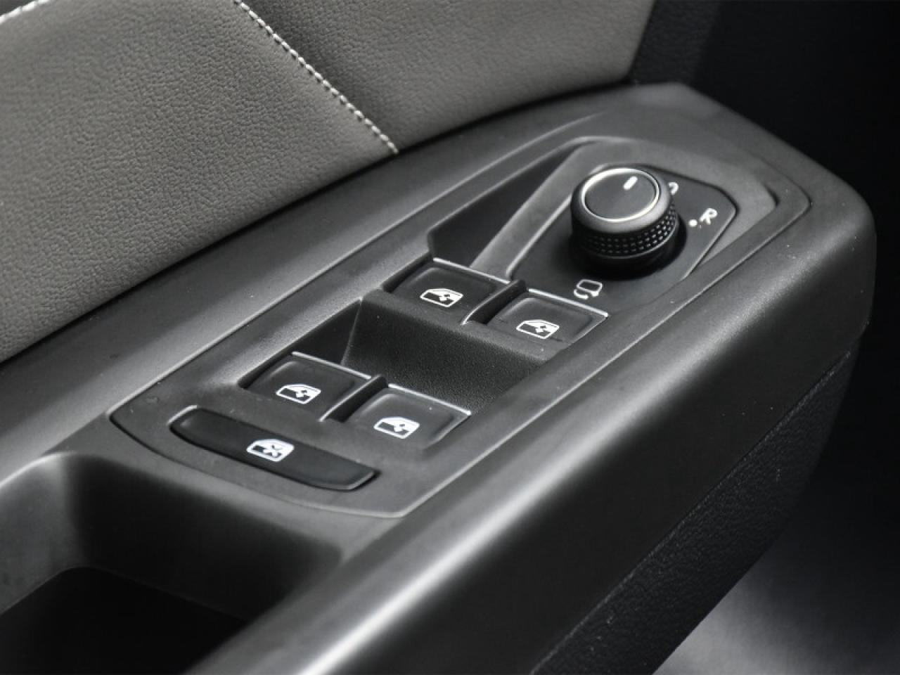 2022 Volkswagen Atlas Execline 3.6 FSI   Leather   Nav   Pano Roof   Ada Photo