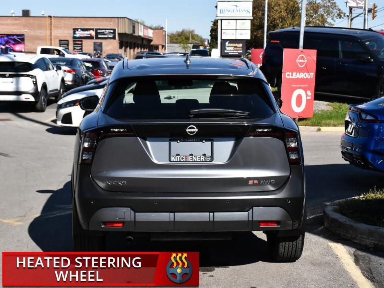 2025 Nissan Kicks SR Premium AWD Leather   Sunroof   Bose   CarPlay Photo4