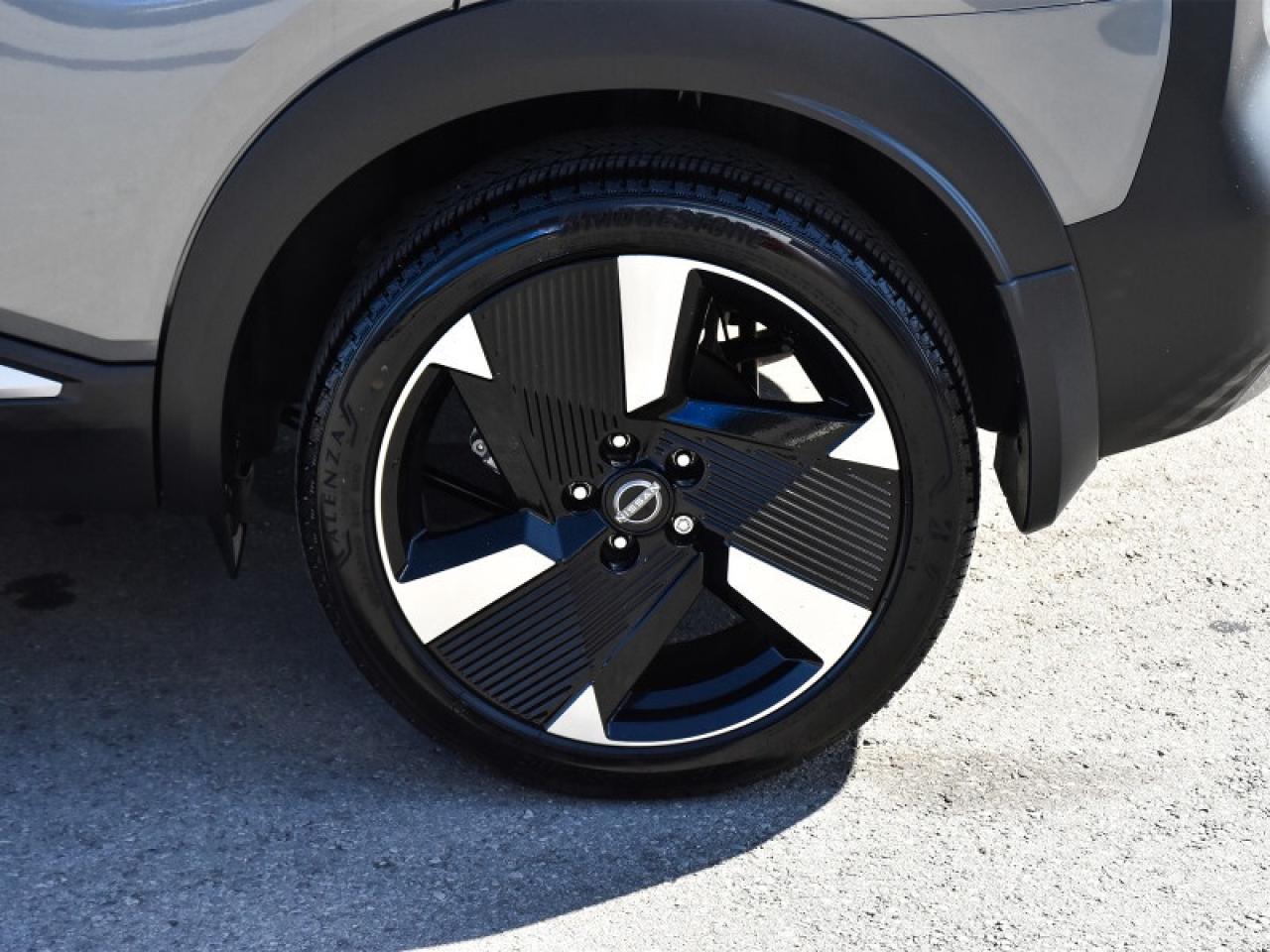 2025 Nissan Kicks SR Premium AWD Leather   Sunroof   Bose   CarPlay Photo