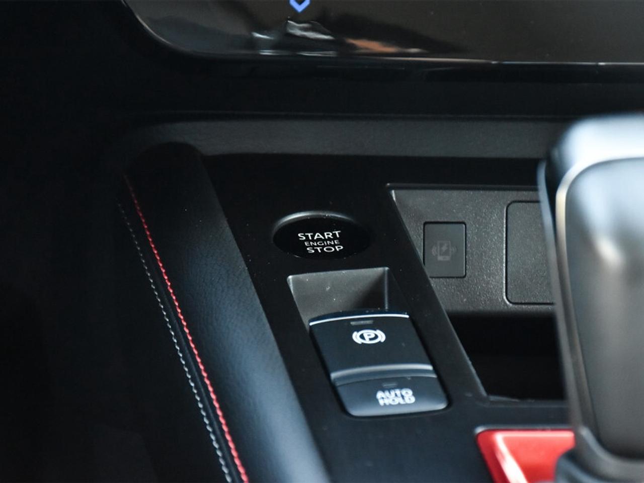 2025 Nissan Kicks SR Premium AWD Leather   Sunroof   Bose   CarPlay Photo