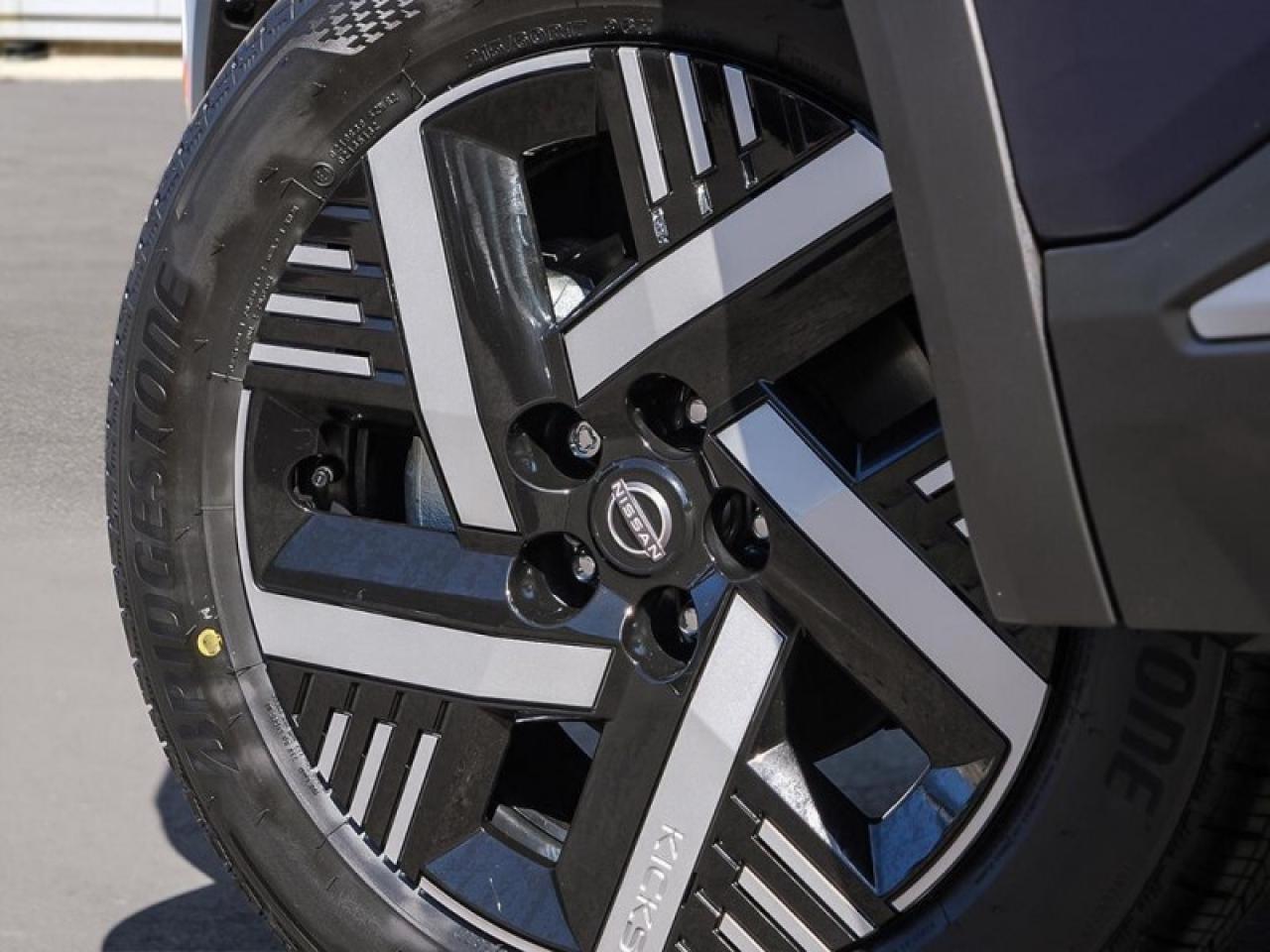 2025 Nissan Kicks SV   CarPay   Android Auto   Heated Seats   Remote Photo