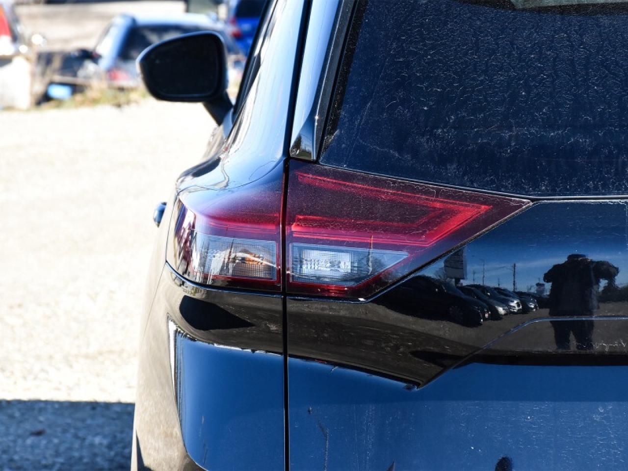 2024 Nissan Rogue Platinum AWD-Leather  Roof  Heads Up Display  Full Photo