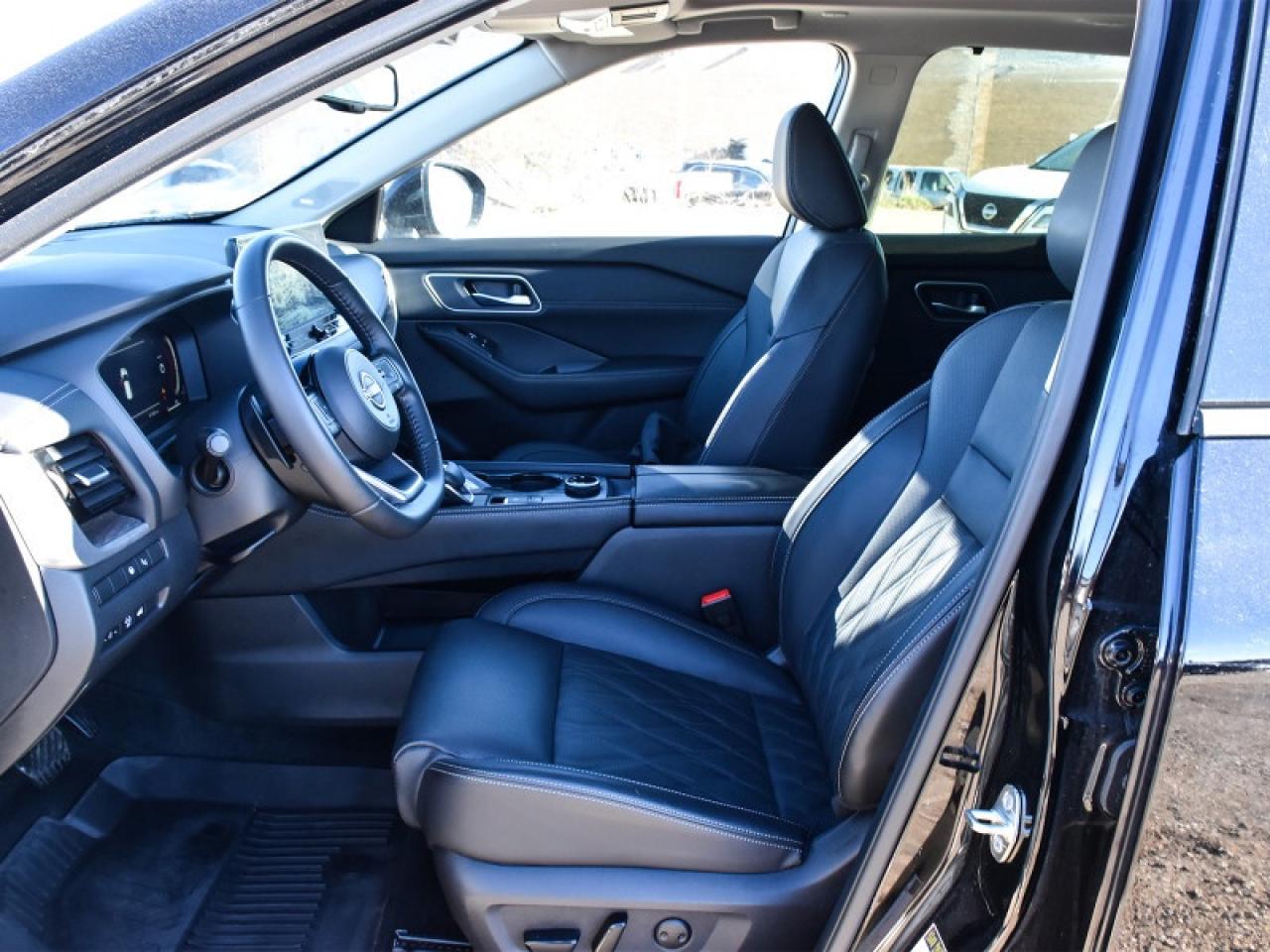 2024 Nissan Rogue Platinum AWD-Leather  Roof  Heads Up Display  Full Photo