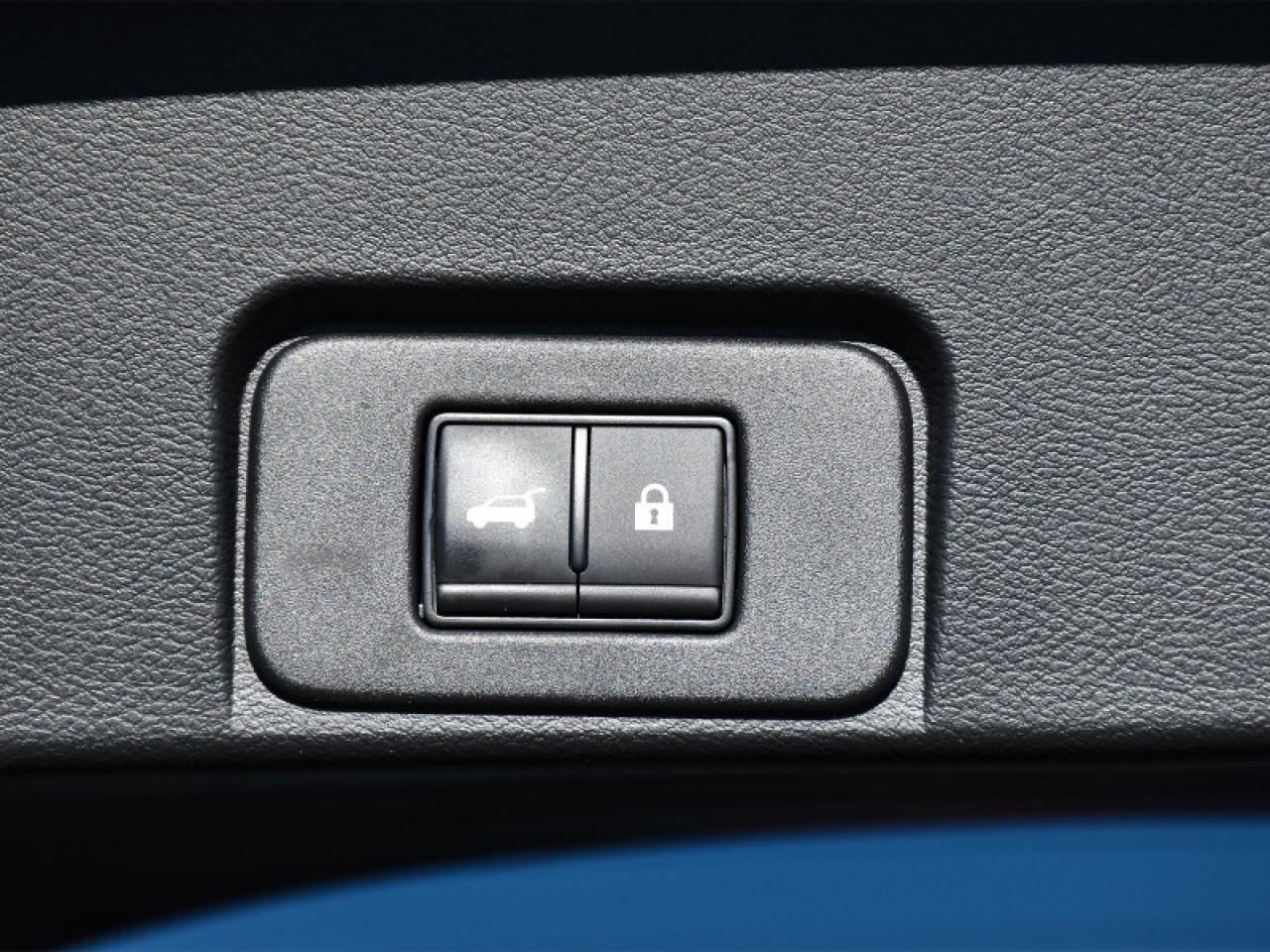 2024 Nissan Rogue Platinum AWD-Leather  Roof  Heads Up Display  Full Photo