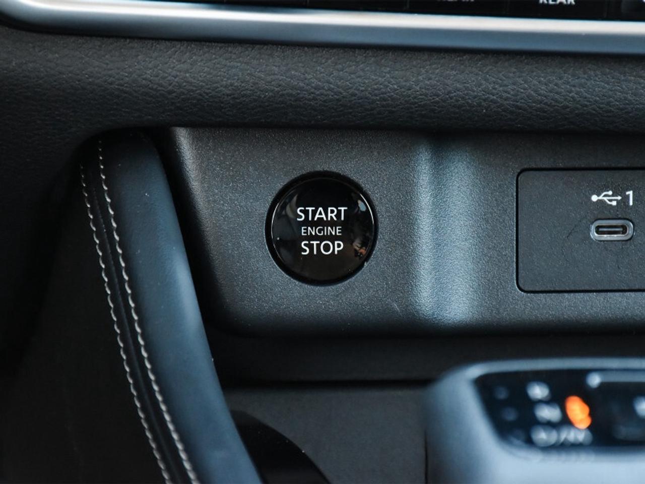2024 Nissan Rogue Platinum AWD-Leather  Roof  Heads Up Display  Full Photo