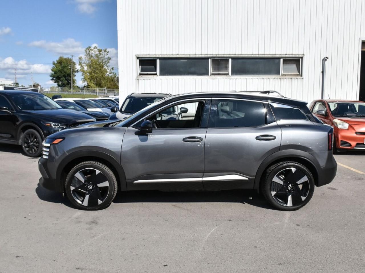 2025 Nissan Kicks SR Premium AWD   Leather   Roof   Bose   CarPlay Photo