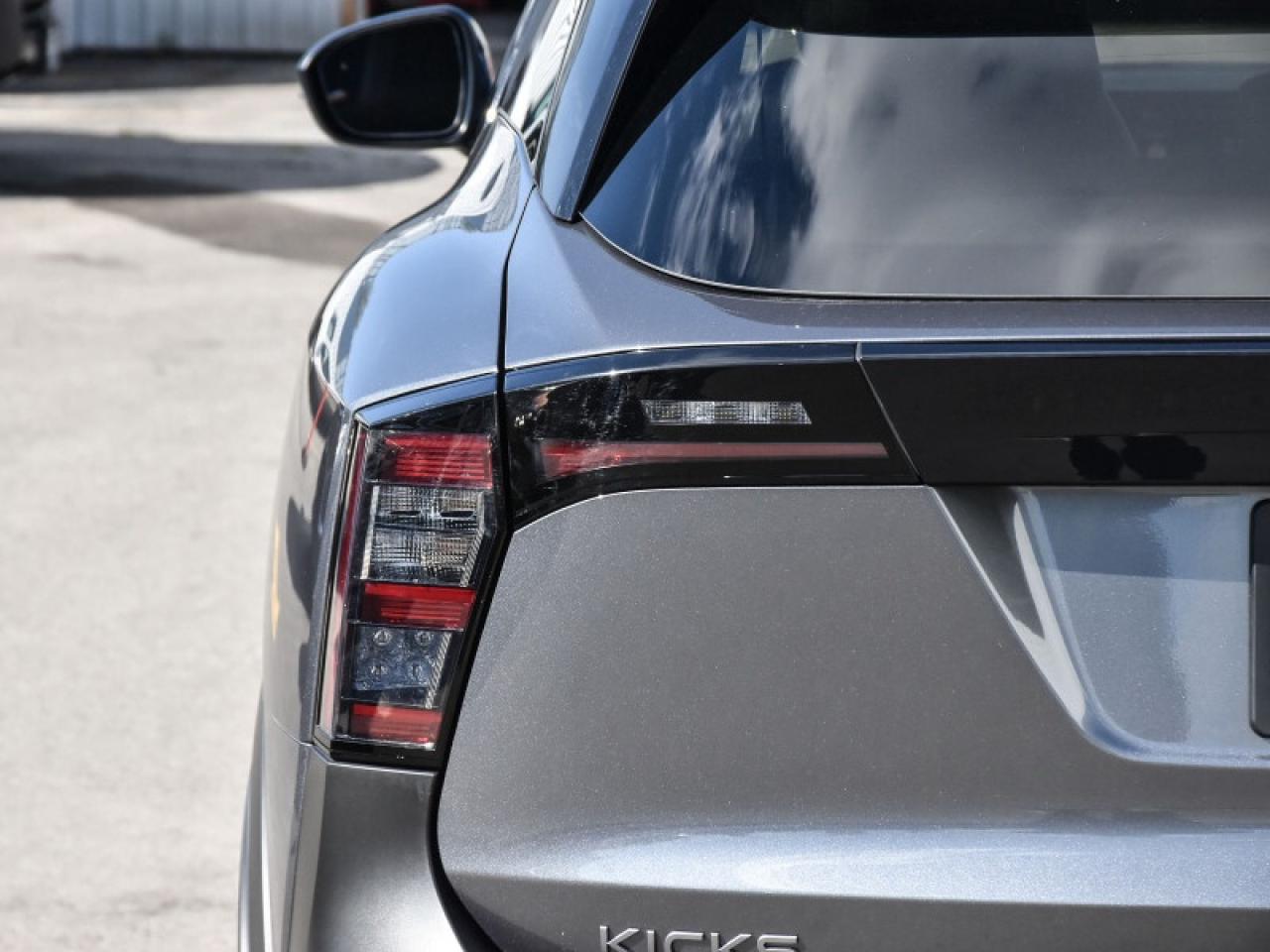 2025 Nissan Kicks SR Premium AWD   Leather   Roof   Bose   CarPlay Photo