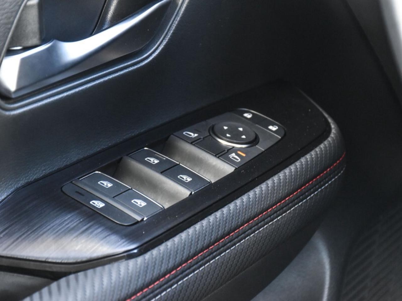 2025 Nissan Kicks SR Premium AWD   Leather   Roof   Bose   CarPlay Photo