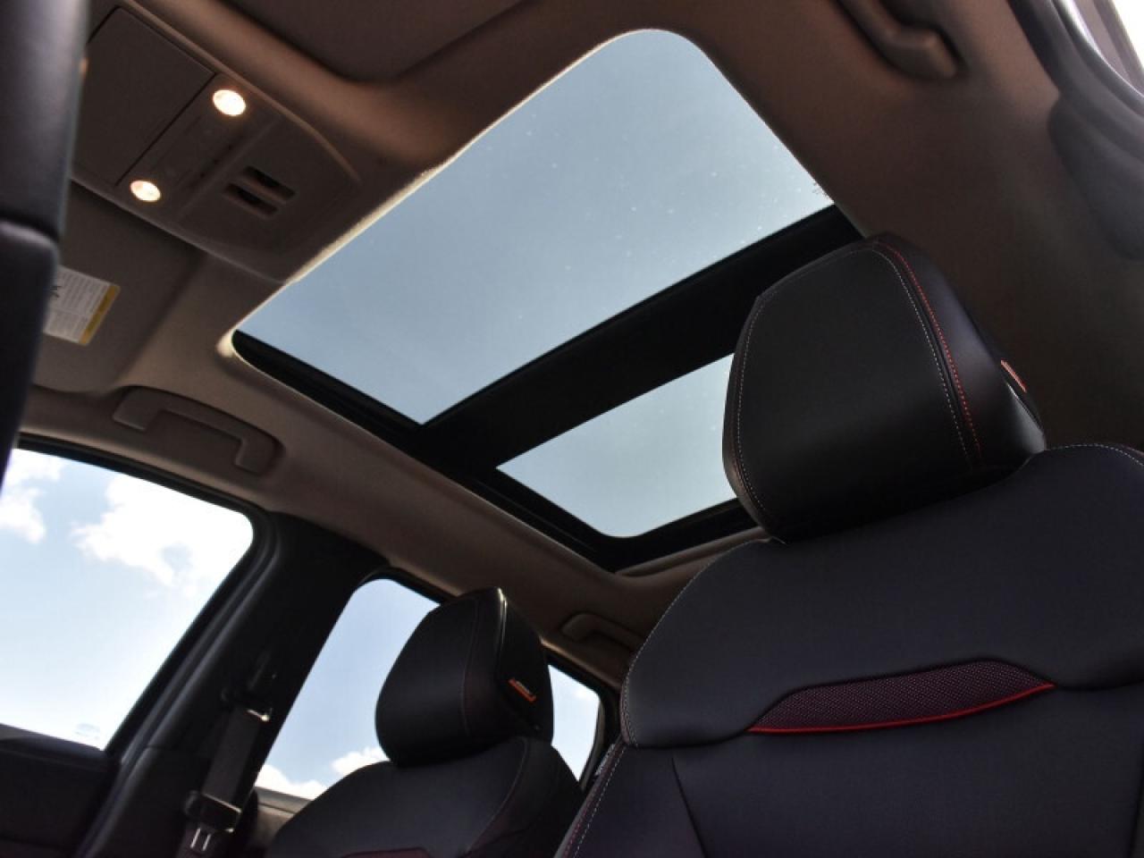 2025 Nissan Kicks SR Premium AWD   Leather   Roof   Bose   CarPlay Photo