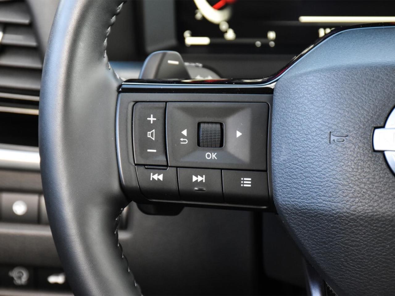 2025 Nissan Rogue SL   Leather   Pano Roof   Nav   Adaptive Cruise Photo