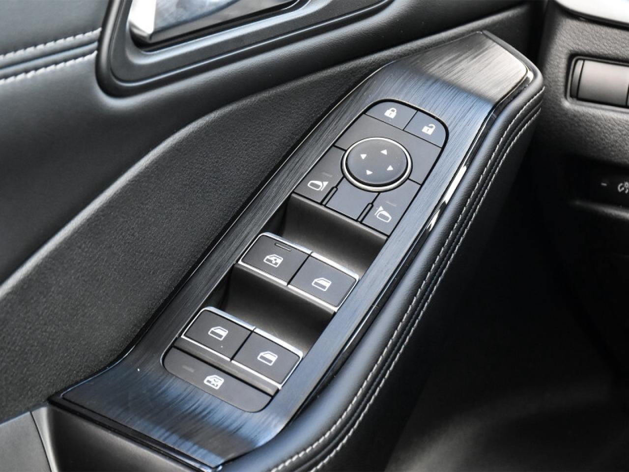 2025 Nissan Rogue SL   Leather   Pano Roof   Nav   Adaptive Cruise Photo