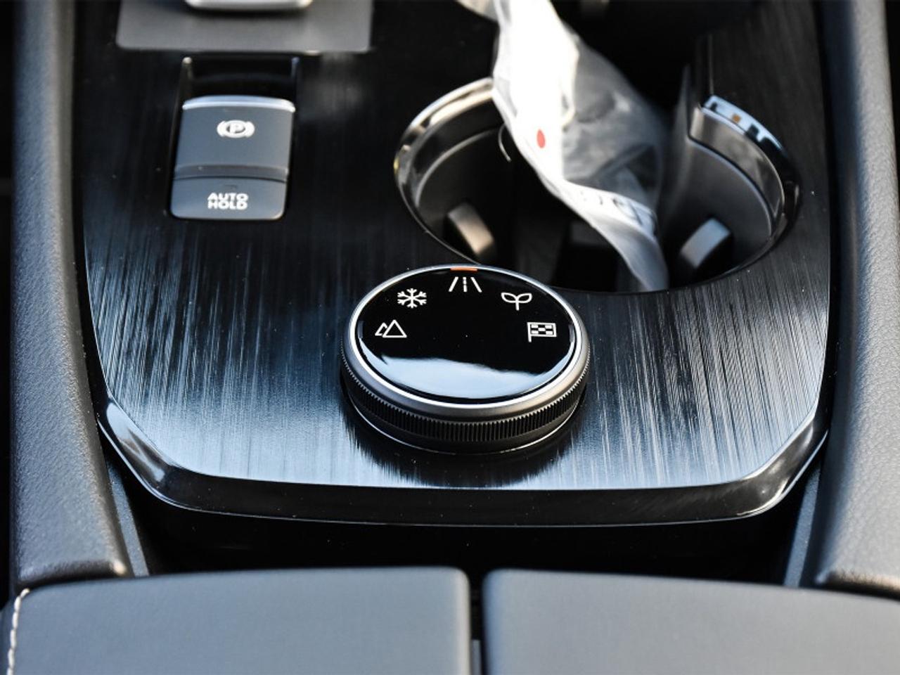 2025 Nissan Rogue SL   Leather   Pano Roof   Nav   Adaptive Cruise Photo