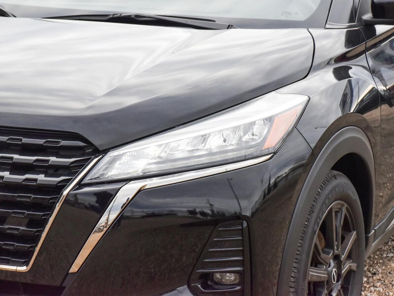 2023 Nissan Kicks SR Premium   Leather   Adaptive Cruise   CarPlay Photo