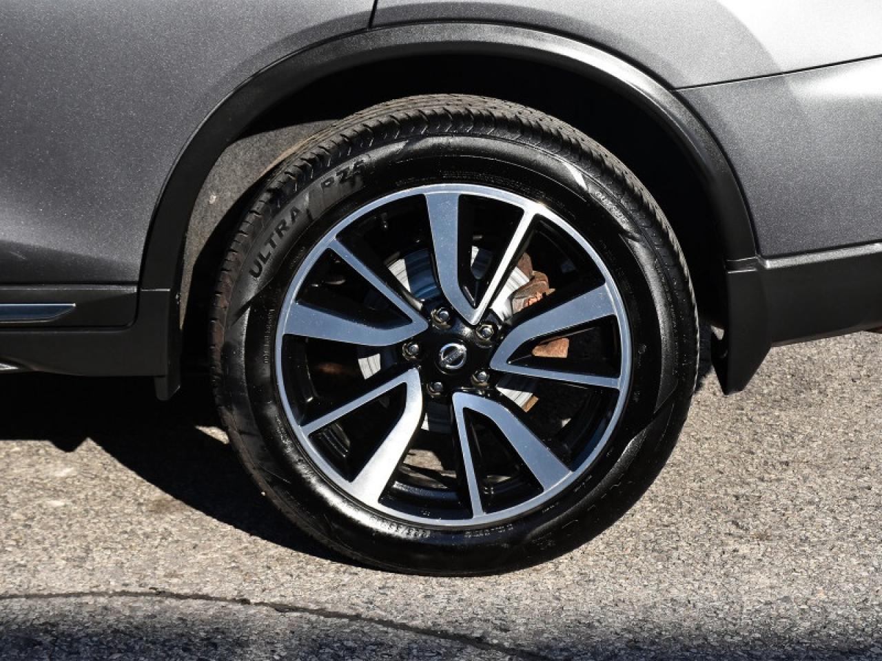 2020 Nissan Rogue SL Platinum & Reserve Package AWD-Brown Leather  N Photo