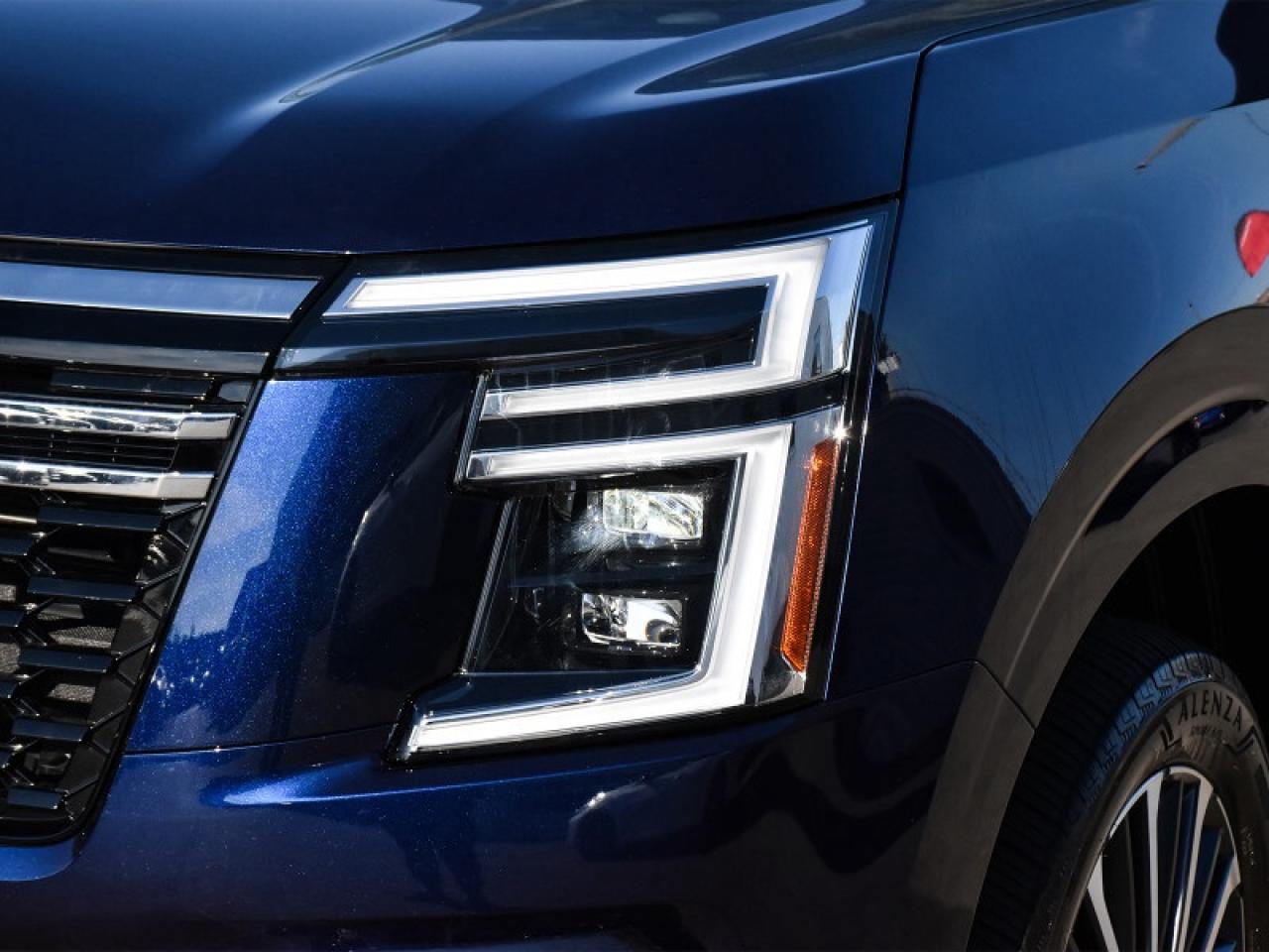 2025 Nissan Armada Platinum Reserve AWD-22 Inch Alloys  Massaging Sea Photo