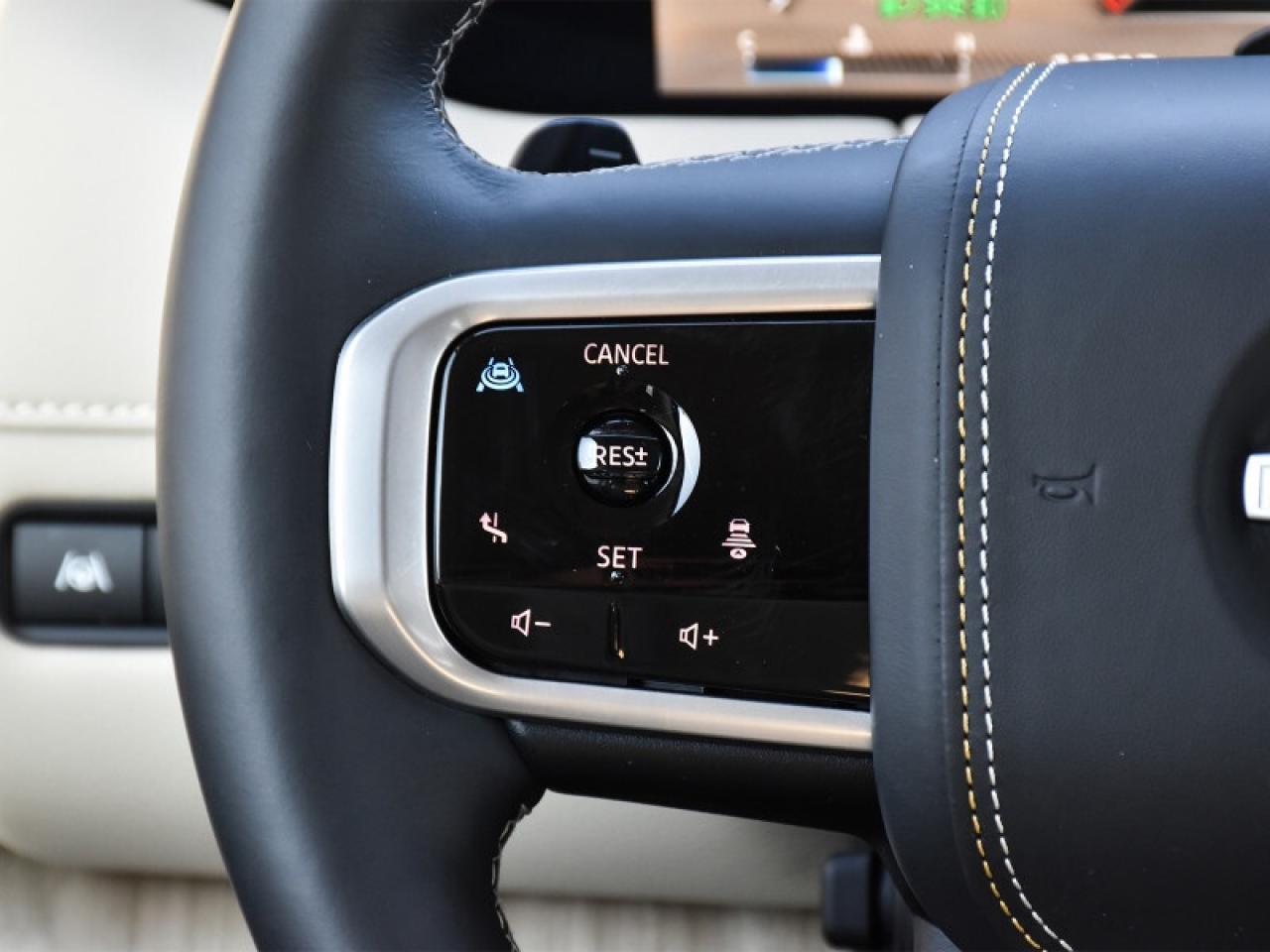 2025 Nissan Armada Platinum Reserve AWD-22 Inch Alloys  Massaging Sea Photo