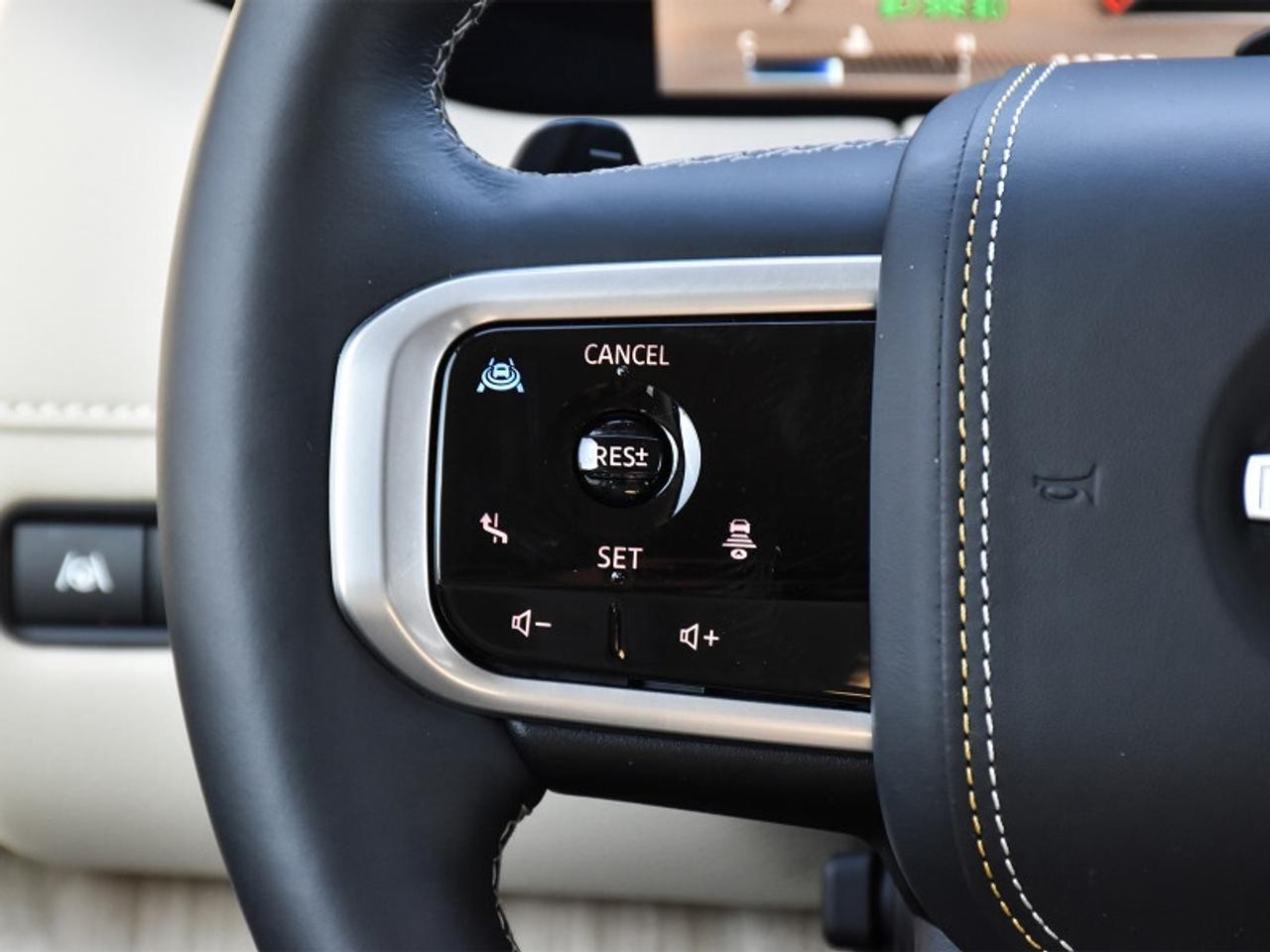 2025 Nissan Armada Platinum Reserve AWD-22 Inch Alloys  Massaging Sea Photo