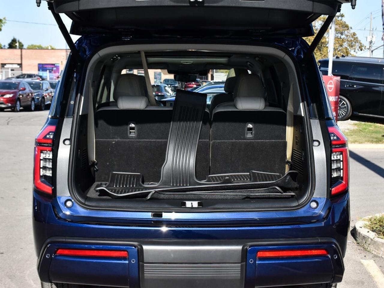 2025 Nissan Armada Platinum Reserve AWD-22 Inch Alloys  Massaging Sea Photo