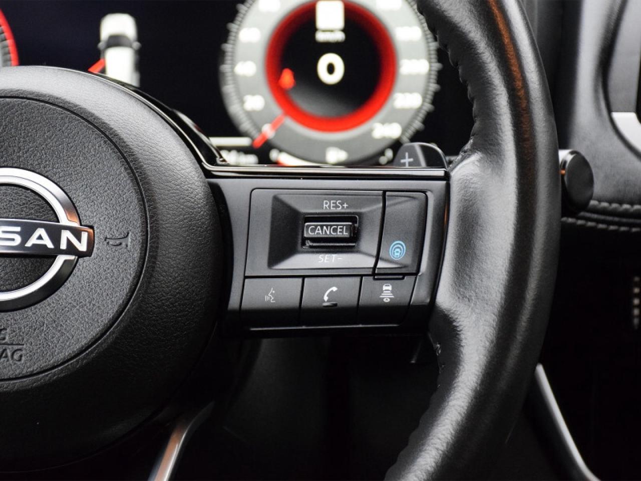 2023 Nissan Rogue Platinum AWD-Heads Up Display  Roof  Navi  Fully L Photo