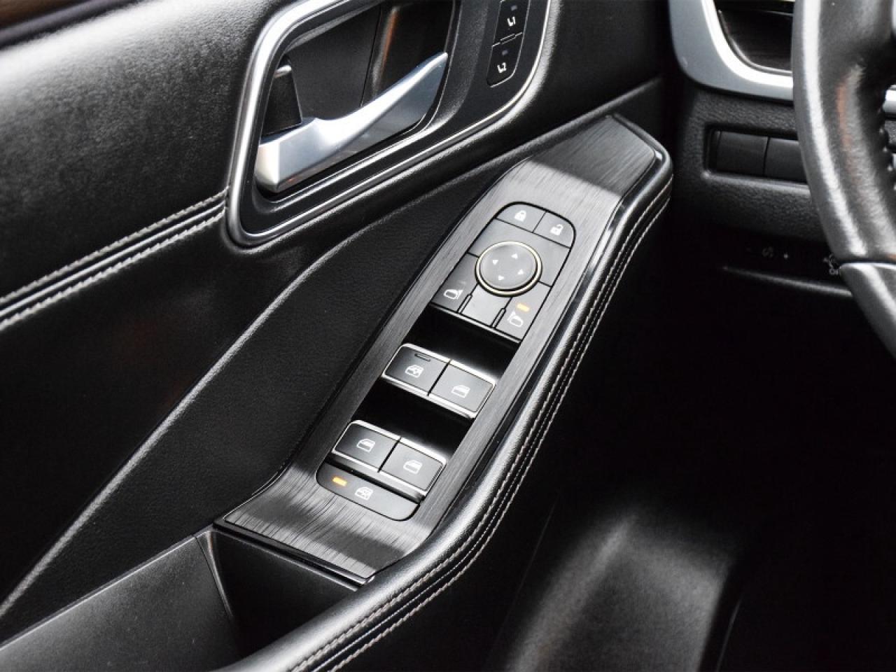 2023 Nissan Rogue Platinum AWD-Heads Up Display  Roof  Navi  Fully L Photo