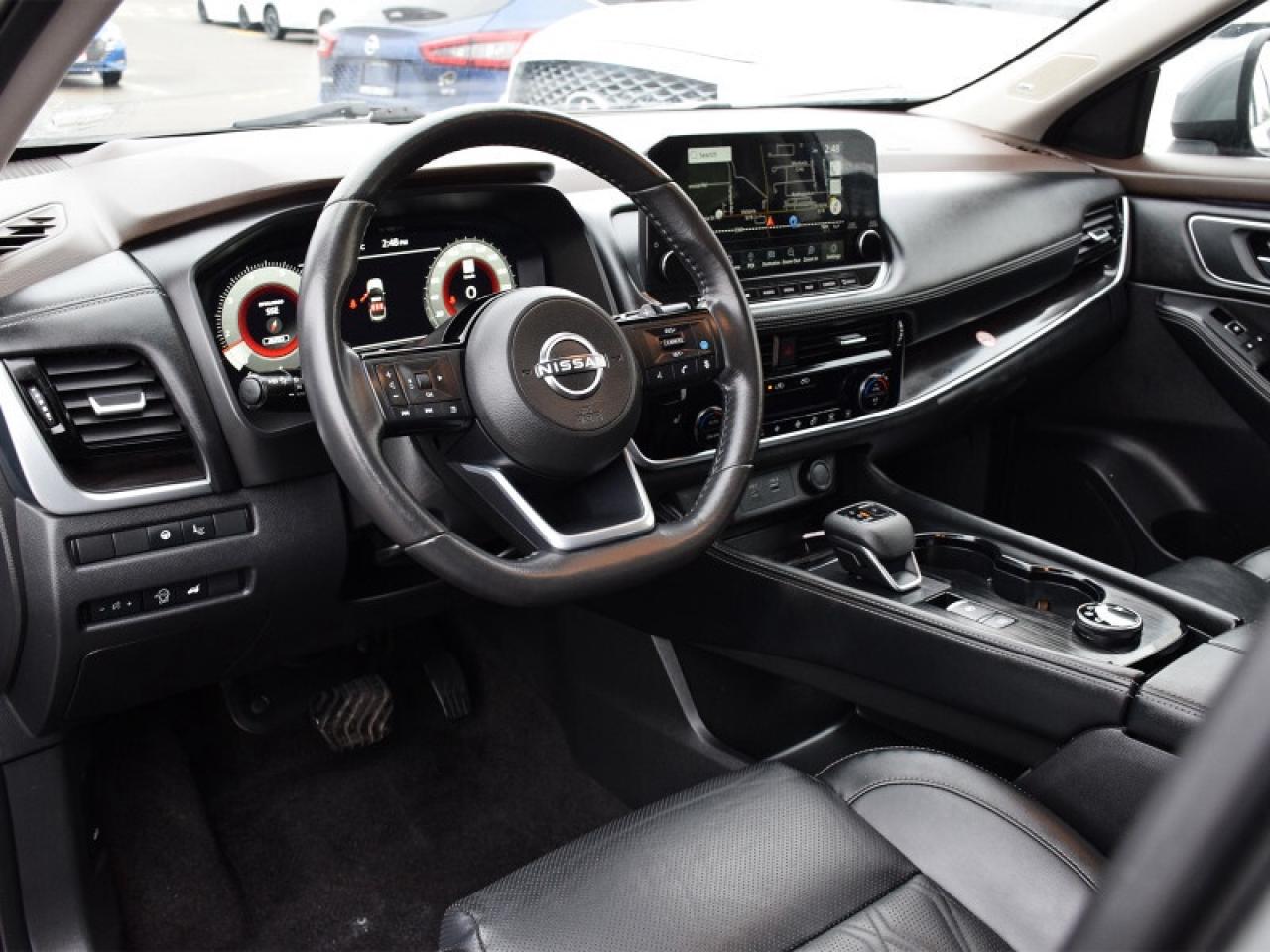 2023 Nissan Rogue Platinum AWD-Heads Up Display  Roof  Navi  Fully L Photo