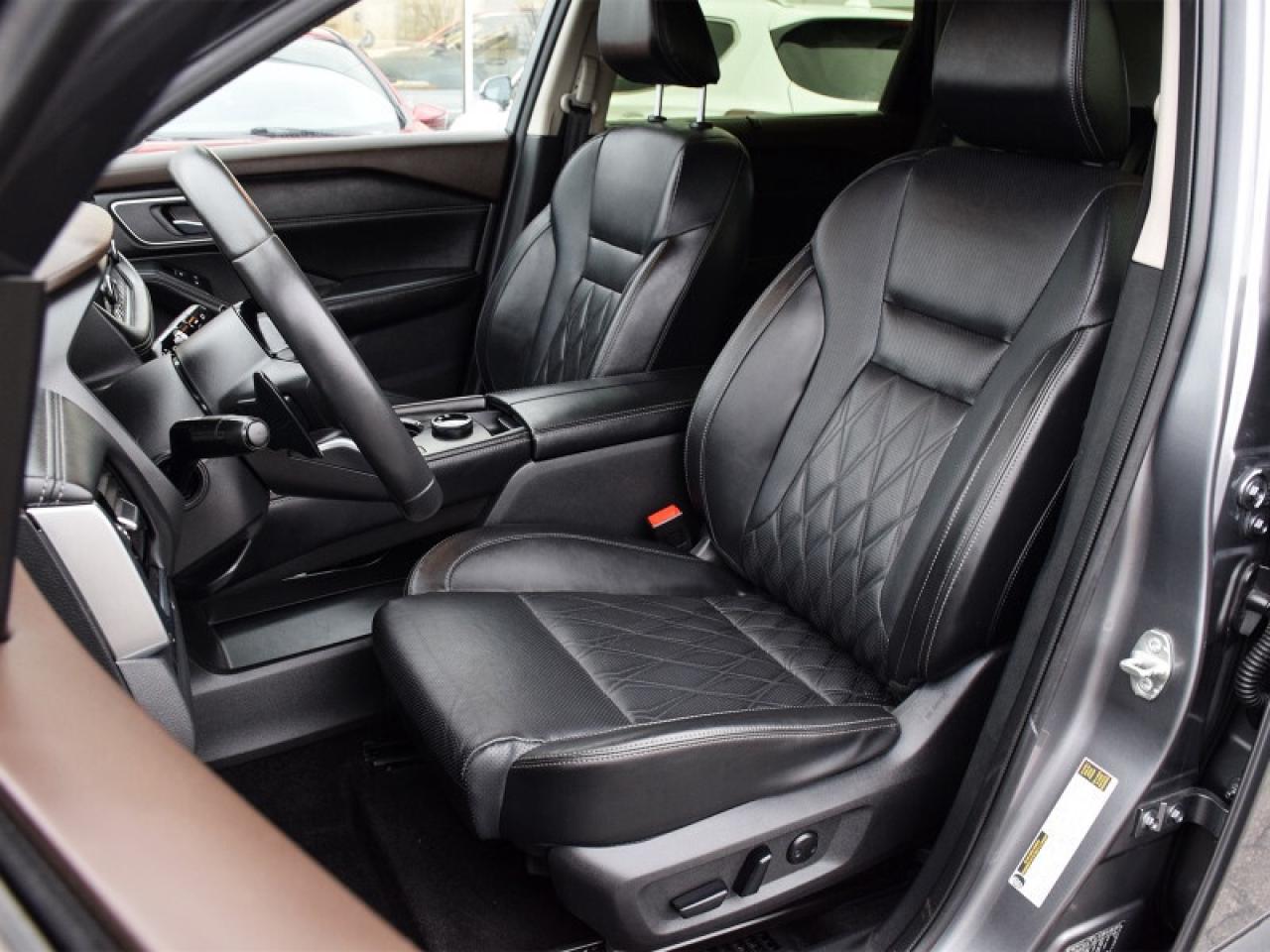 2023 Nissan Rogue Platinum AWD-Heads Up Display  Roof  Navi  Fully L Photo