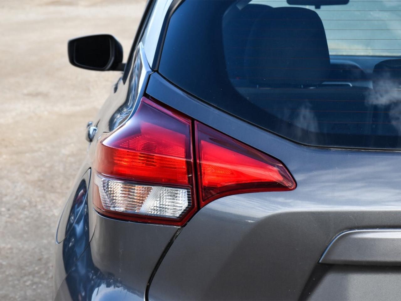 2020 Nissan Kicks SV CarPlay   Android Auto   Cruise Control   Remot Photo