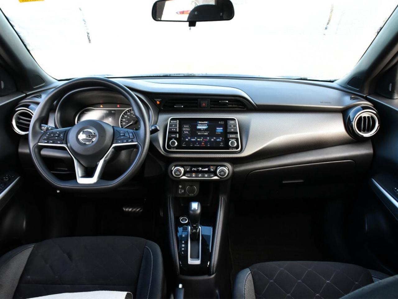 2020 Nissan Kicks SV CarPlay   Android Auto   Cruise Control   Remot Photo