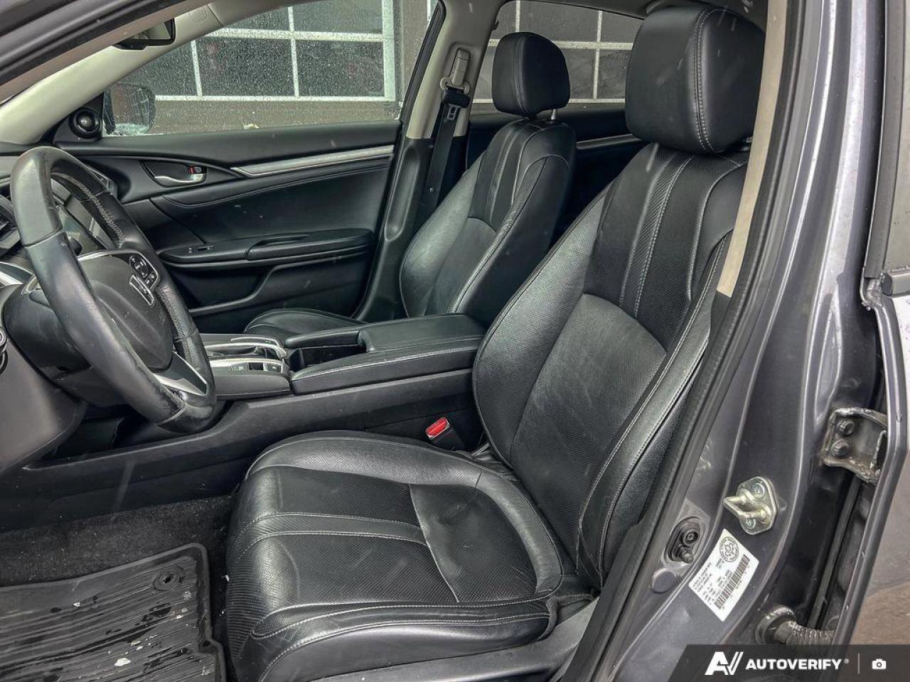 2018 Honda Civic Sedan LEATHER   MOONROOF   AUTO Photo