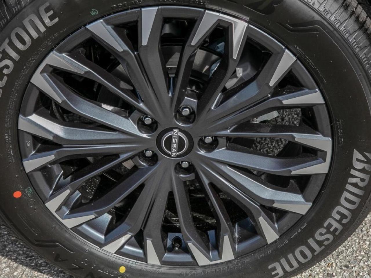 2026 Nissan Rogue Platinum   Leather   Panoroof   Nav   Adaptive Cru Photo