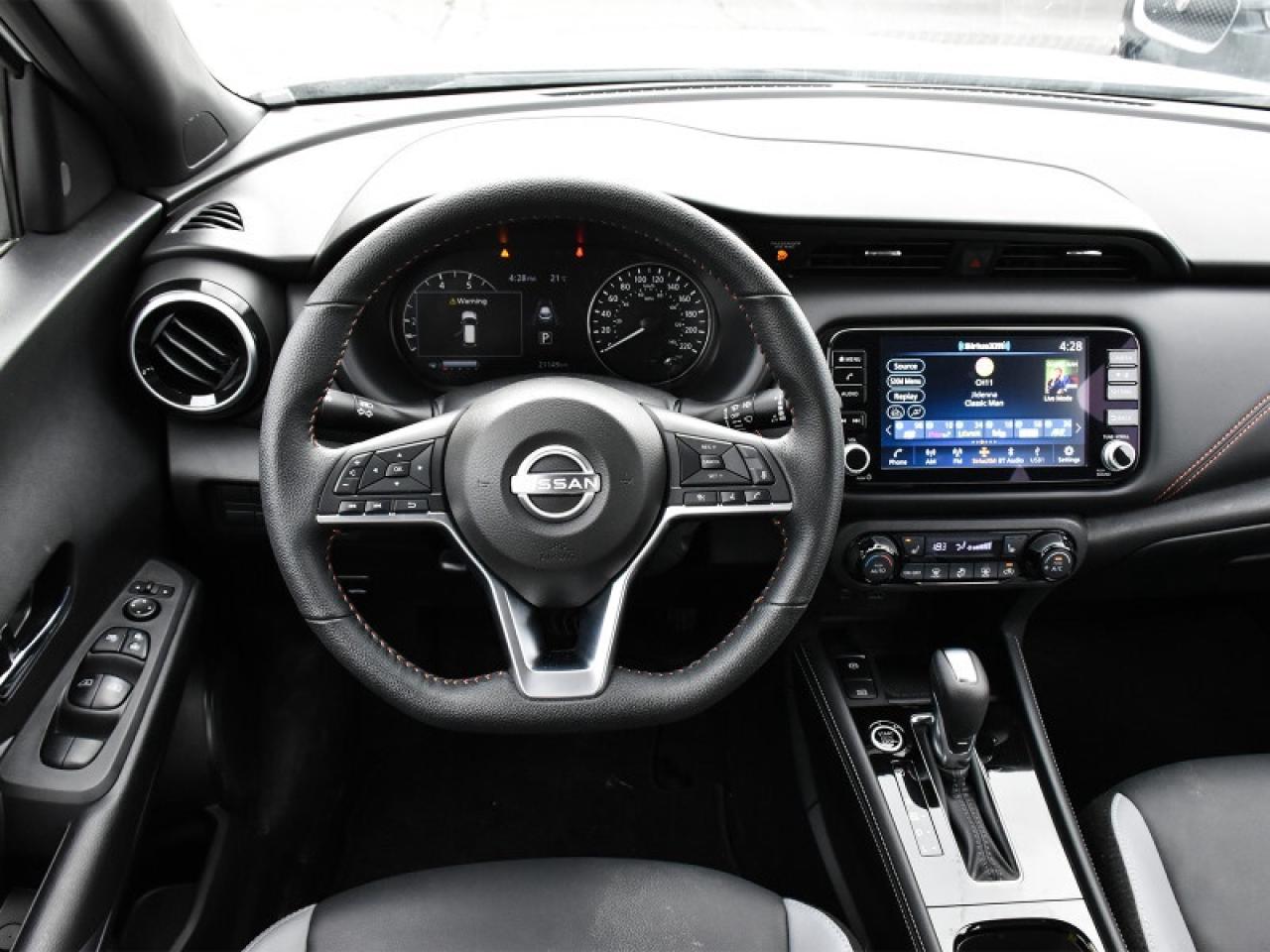 2024 Nissan Kicks SR Premium-Leather  Camera  Heated Seats! Photo