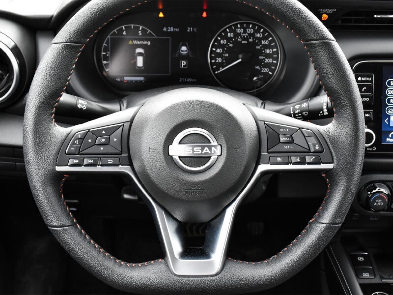 2024 Nissan Kicks SR Premium-Leather  Camera  Heated Seats! Photo